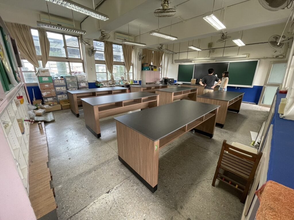 學生/教室實驗桌