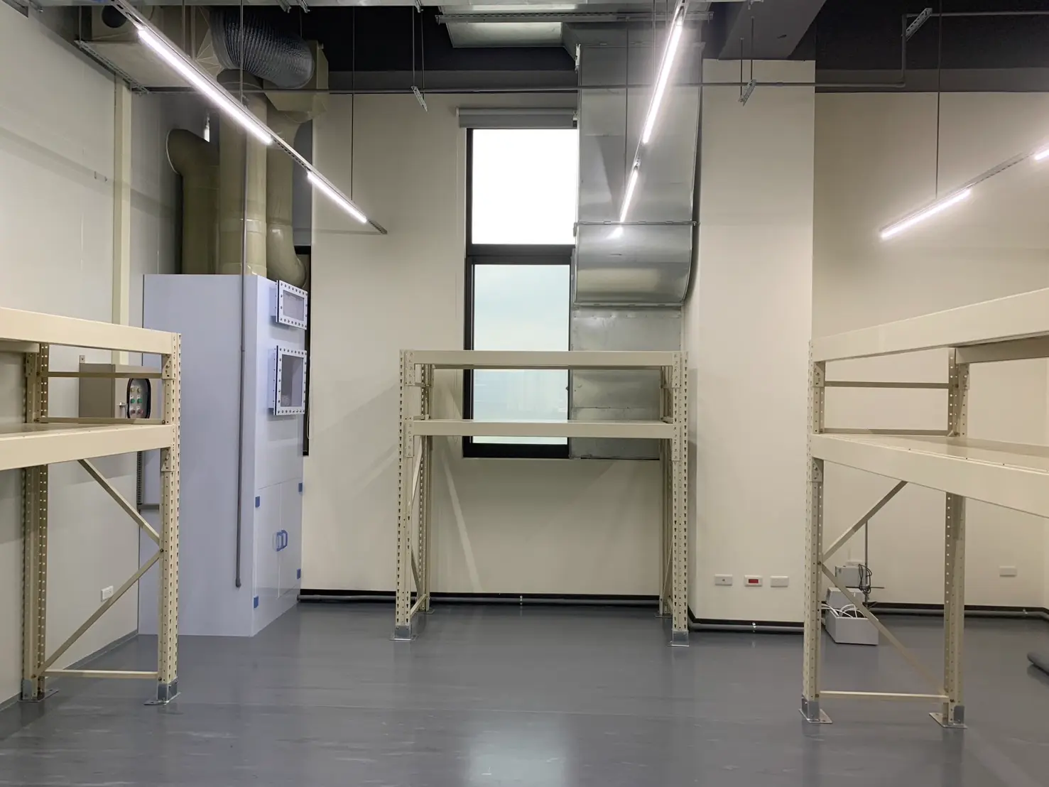 優美科國際小型化學分析實驗室建置小型辦公室建置12
