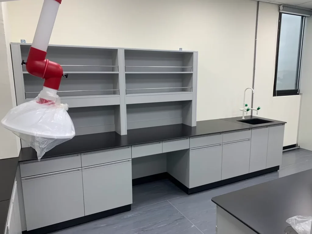 小型化學分析實驗室建置+小型辦公室建置 優美科國際小型化學分析實驗室建置小型辦公室建置17